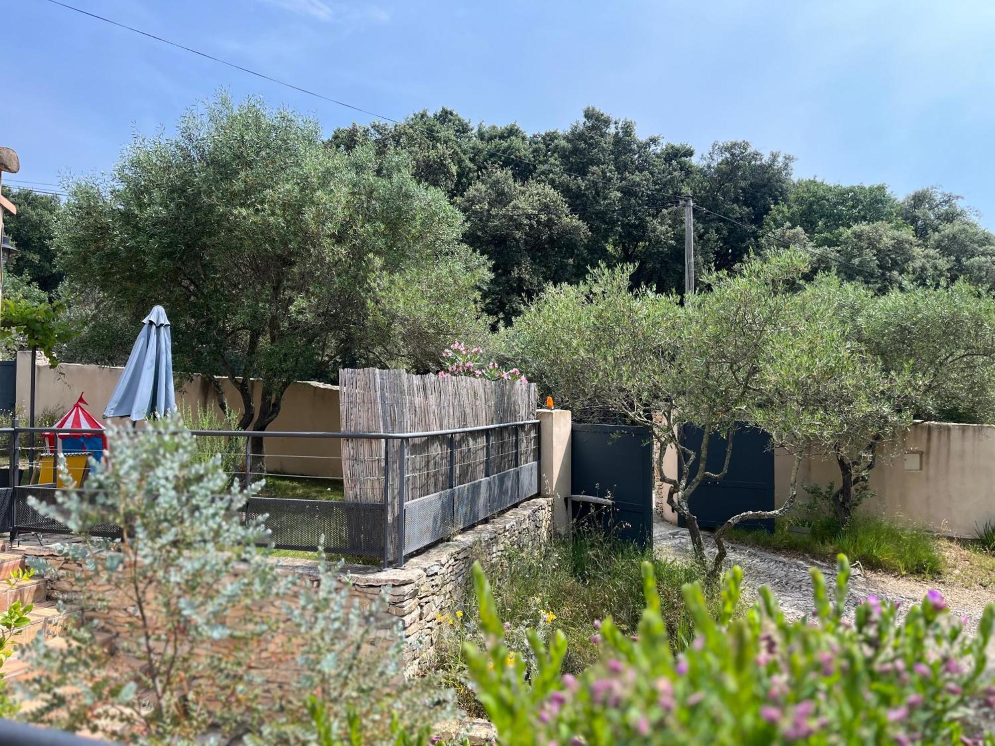 Villa Pierre Blanche Le Calme A 5Mn Du Centre Ville Nîmes Exteriér fotografie